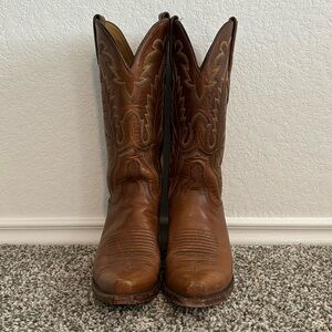Women’s Lucchese Snip Toe Boots